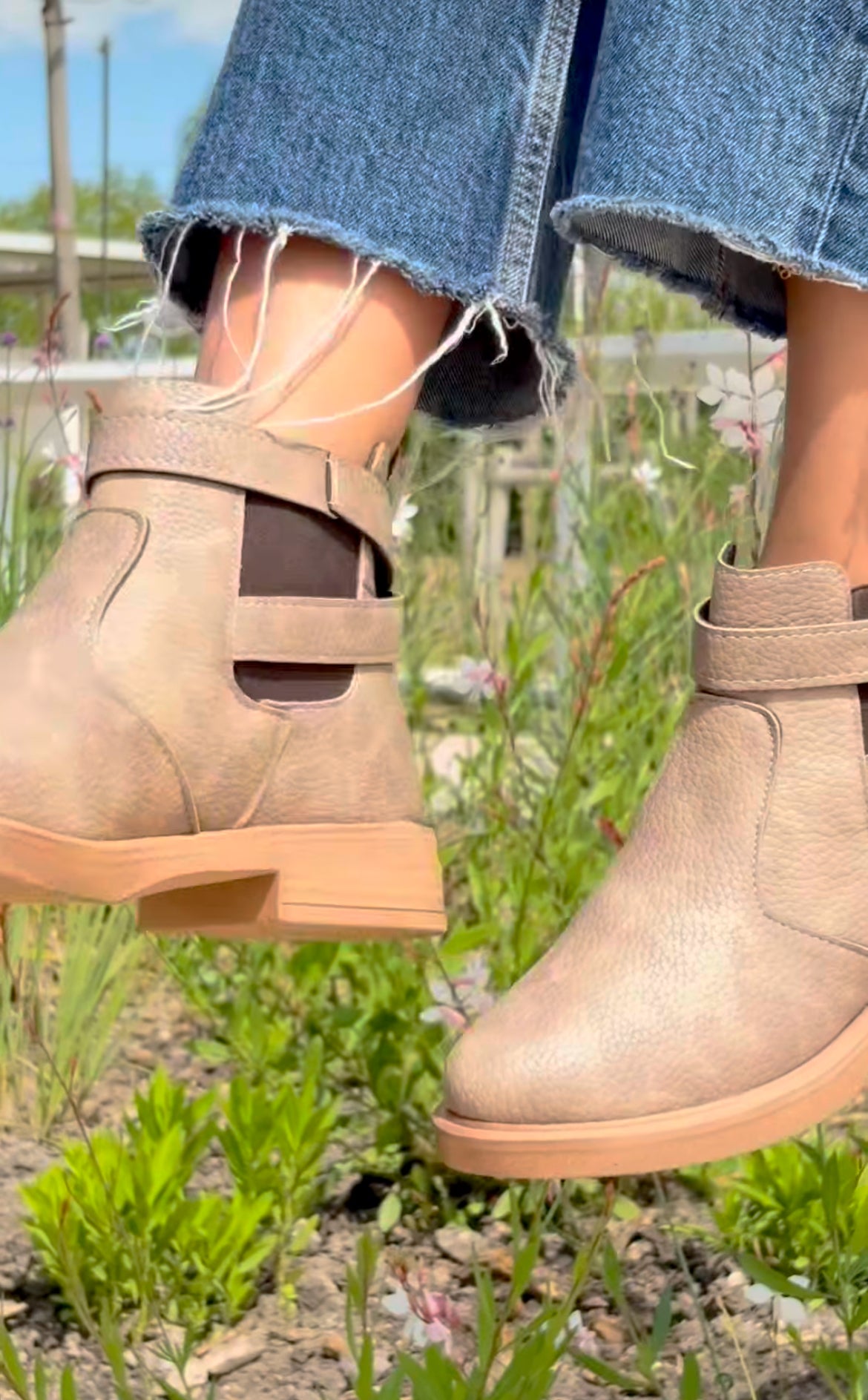 Bota baja con elástico