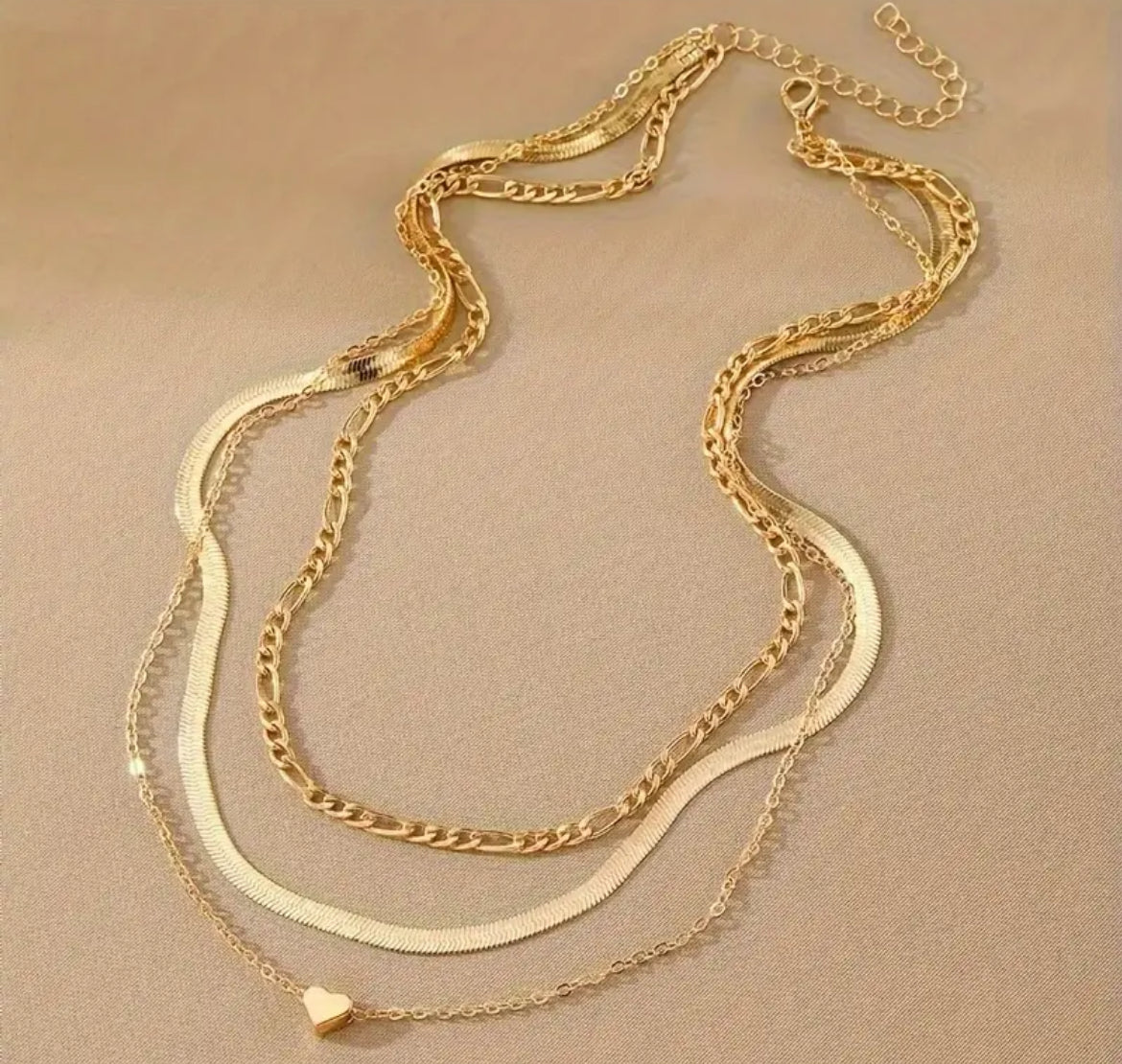 Collar triple cadena