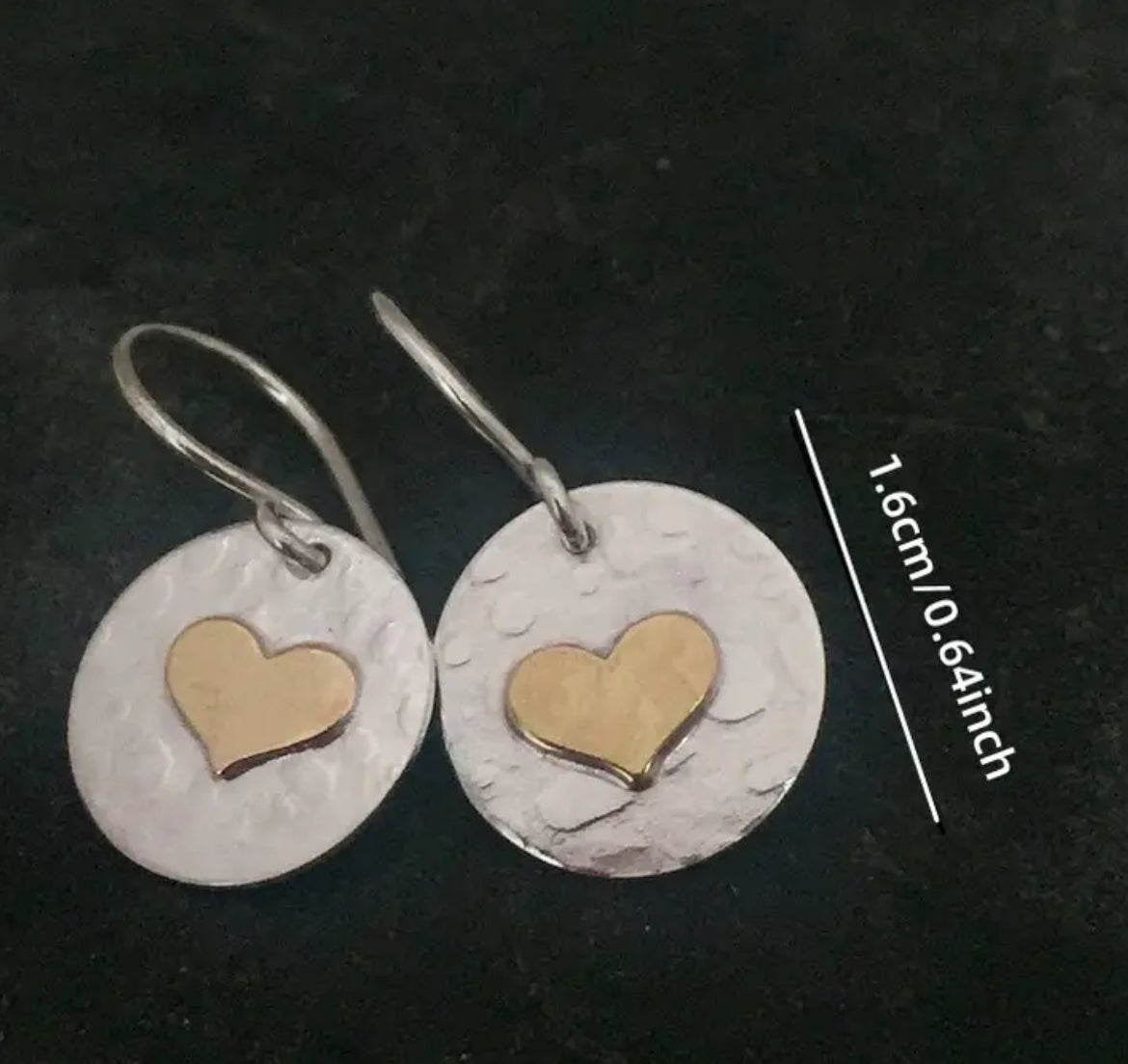 Caravanas redondas corazón modelo artesanal