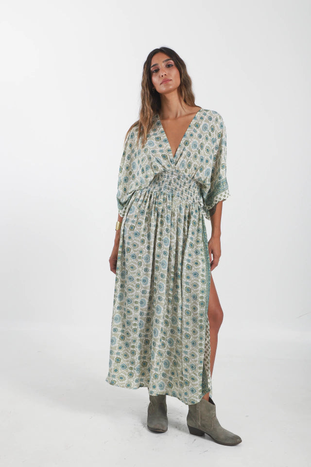 Vestido manga japonesa con elástico en seda fría