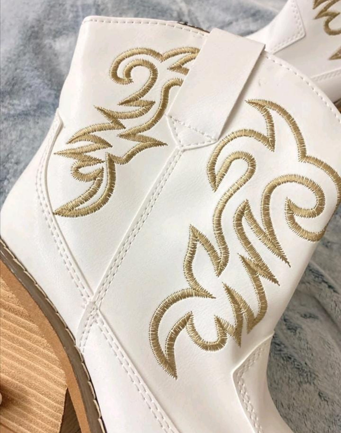 Texana corta bordada