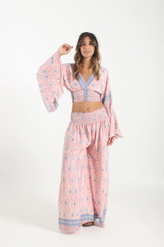 Conjunto rosado en seda fría