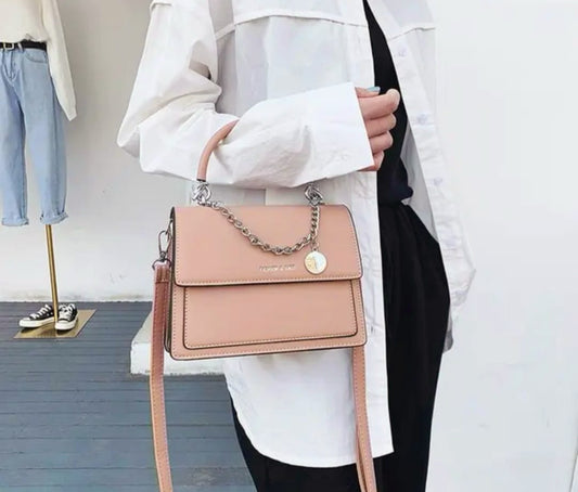 Cartera rígida de vestir nude