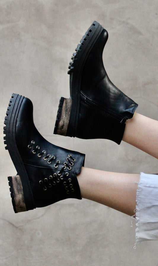 Bota caña corta cómoda