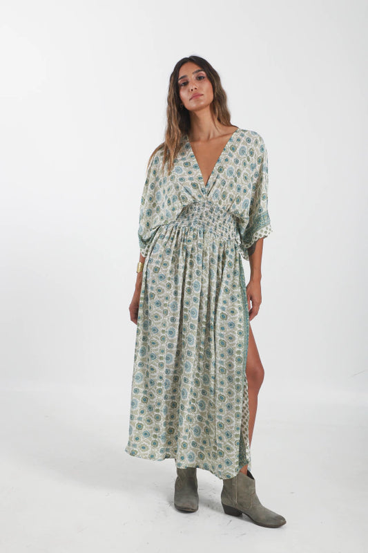 Vestido manga japonesa con elástico en seda fría